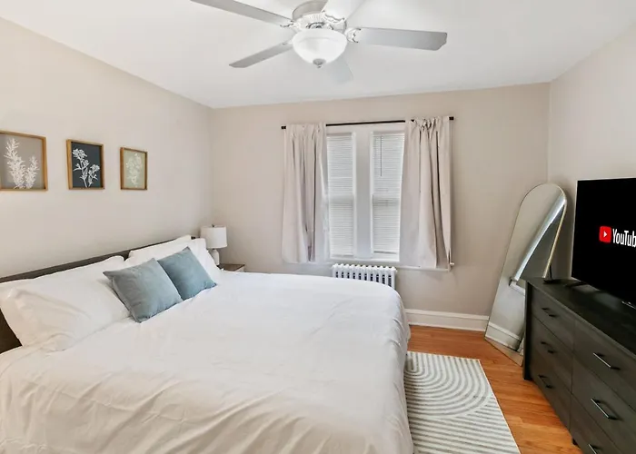 Apartment Uss Alexandria
