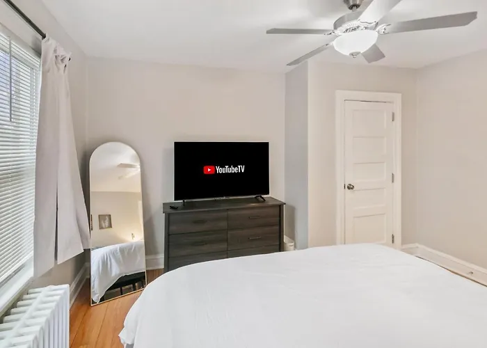 Apartment Uss Alexandria