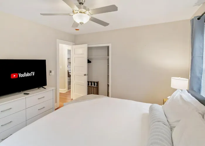 Apartment Uss Alexandria Highwood